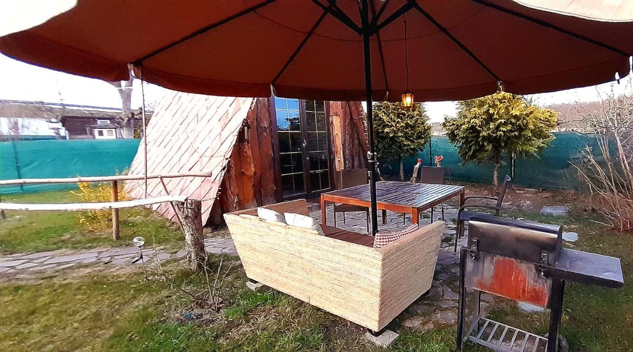 Tiny House In The City Prague Exterior photo